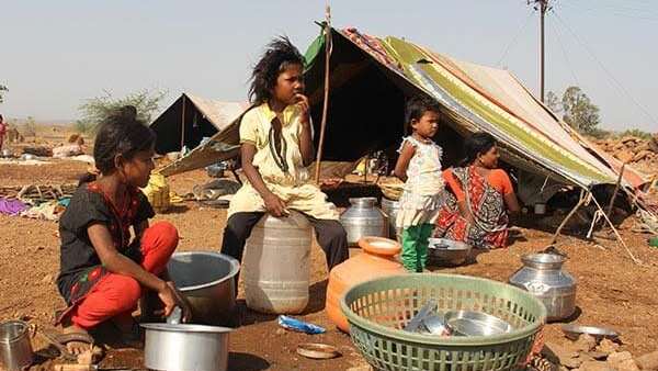 वित्तीय सहायता के रूप में लगभग 350 करोड़ रुपये का वितरण