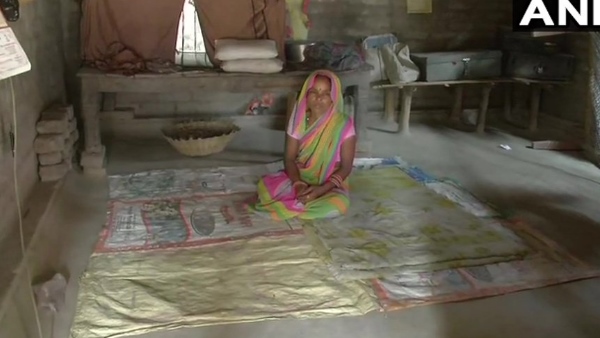 बच्चों की मौत से खौफजदा हैं हरिवंशपुर के लोग