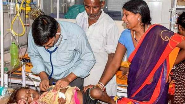 बिहार के मुजफ्फरपुर में चमकी बुखार से अब तक 47 की मौत बिहार के मुजफ्फरपुर में चमकी बुखार से अब तक 47 की मौत