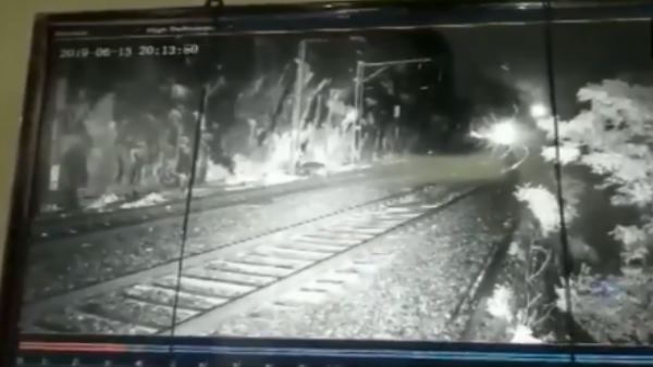 Train accident averted with the help of CCTV cameras in hilly section Mumbai Train accident averted with the help of CCTV cameras in hilly section Mumbai