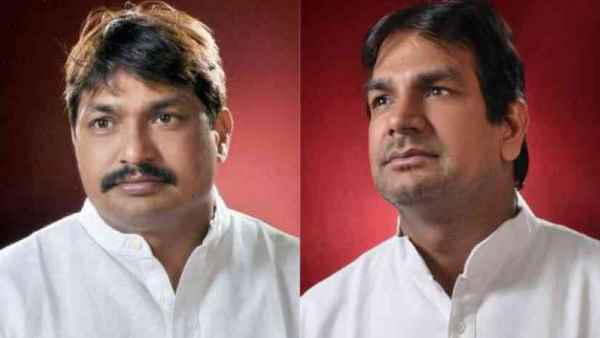 ex mla guddu pandit and mukesh sharma showed the way out of the bsp ex mla guddu pandit and mukesh sharma showed the way out of the bsp