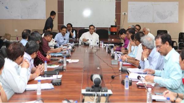 विस्थापित किए गए लोगों को आफत टलने पर वापस घर भेजा जा रहा