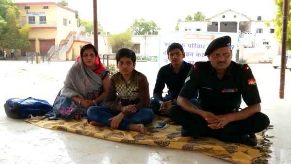Army jawan Rajendra Singh sitting on the dharni including family Army jawan Rajendra Singh sitting on the dharni including family