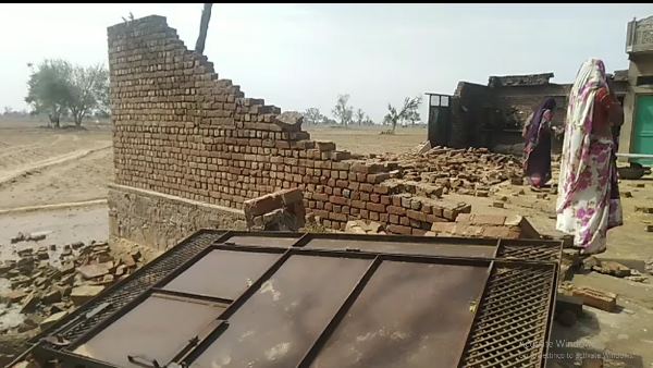 heavy dust storm in many villages of alwar district heavy dust storm in many villages of alwar district