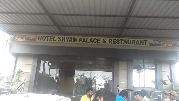 woman and young man found dead in hotel at amer woman and young man found dead in hotel at amer