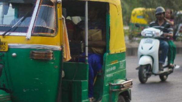 ऑटो वाले के साथ थे तीन और लुटेरे