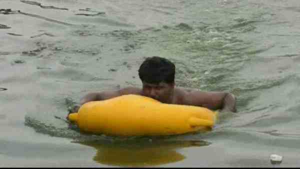 new life saving boat will help person from drowning new life saving boat will help person from drowning