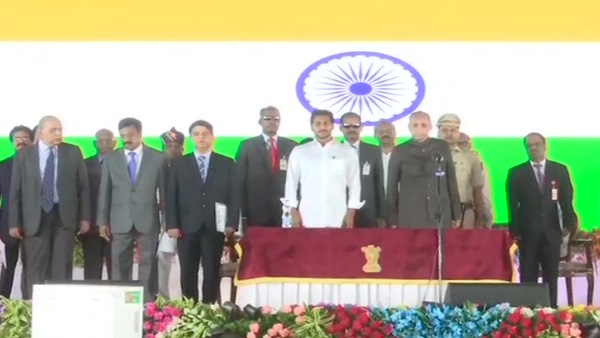 जगन मोहन ने नायडू को सत्ता से किया आउट