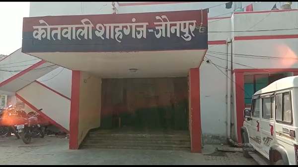 Bride refusing to marriage after seen groom is drank in jaunpur Bride refusing to marriage after seen groom is drank in jaunpur