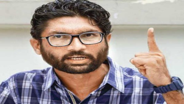 जिग्नेश मेवानी के खिलाफ एफआईआर दर्ज