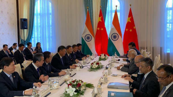 jinping-modi-meeting.jpg jinping-modi-meeting.jpg