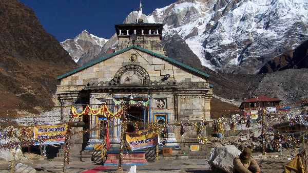 हर तरफ थी केवल और केवल चीख-पुकार
