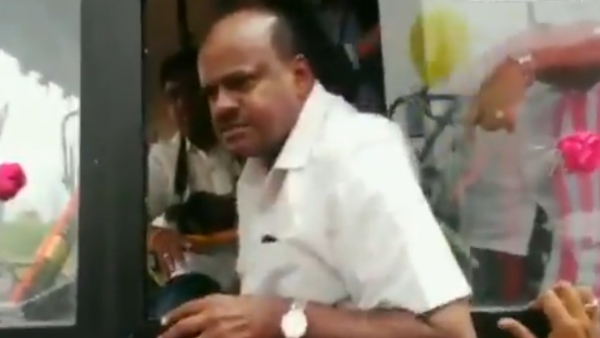 कुमारस्वामी ने खोया आपा