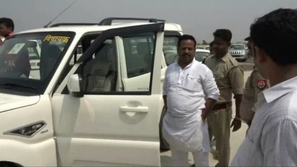 mla ramanand baudh faces anger of bjp workers in kushinagar mla ramanand baudh faces anger of bjp workers in kushinagar