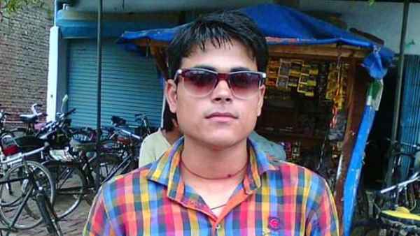 गांव की लड़की से थे प्रेस संबंध