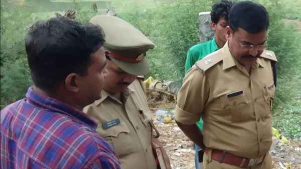 चापड़ से किये ताबड़तोड़ वार