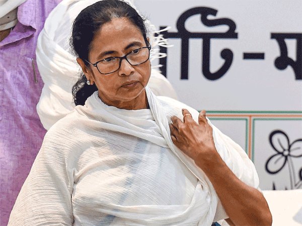 ममता बनर्जी को 10 लाख 'जय श्री राम' लिखा पोस्टकार्ड भेजेगी भाजपा