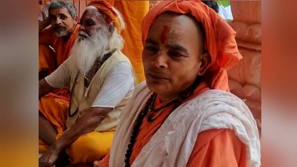 अयोध्या के संत भी भेजेंगे जय श्रीराम वाले पोस्टकार्ड