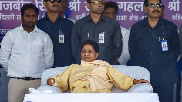 कांशीराम की परिवारवाद के खिलाफ मुहिम से मायावती ने खुद को अलग किया