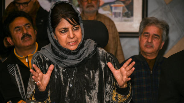 Pakistan a stakeholder in Kashmir problem, involve it too:Mehbooba Mufti Pakistan a stakeholder in Kashmir problem, involve it too:Mehbooba Mufti