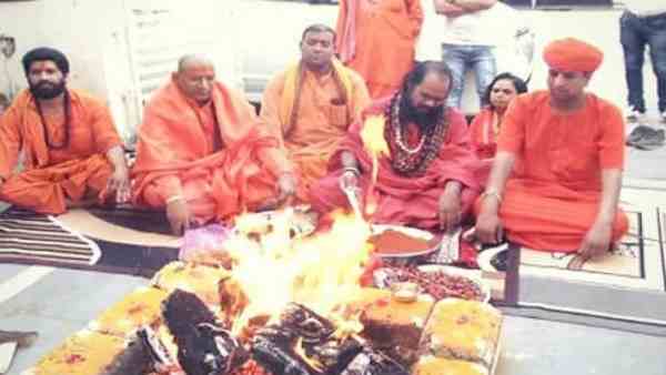मिर्ची बाबा हुये थे निष्काषित