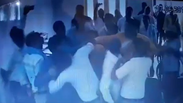 electricity department junior engineer beaten by village head in mirzapur electricity department junior engineer beaten by village head in mirzapur