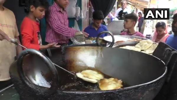 टर्न ओवर का आकलन 60 लाख से अधिक