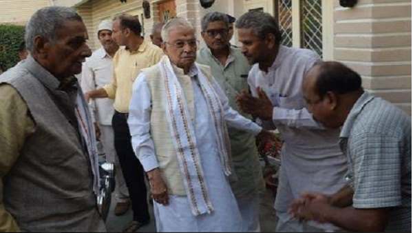 BJP leader Murli Manohar Joshi selling his bungalow in allahabad BJP leader Murli Manohar Joshi selling his bungalow in allahabad
