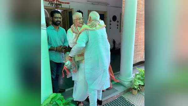 कैसे मिला था बंगला