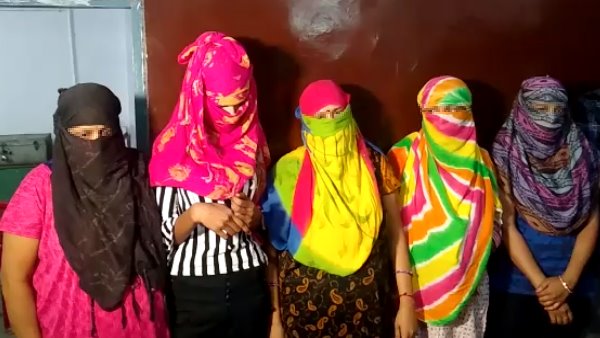 nine people arrested in flash Trade from prime city colony of indore nine people arrested in flash Trade from prime city colony of indore