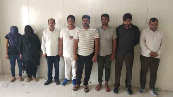 Noida police has disclosed Honey Trap racket Noida police has disclosed Honey Trap racket