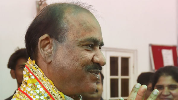 तीन बार विधायक और दो बार सांसद