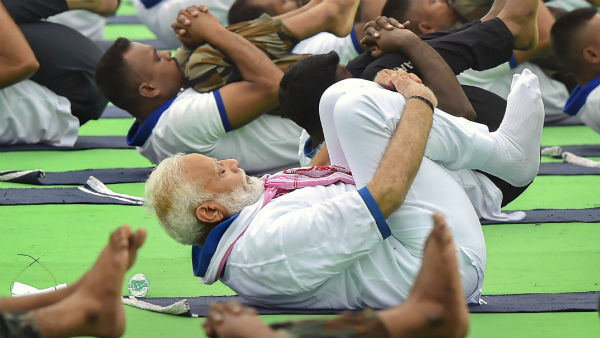 फिर चर्चा में मोदी का 'गमछा'