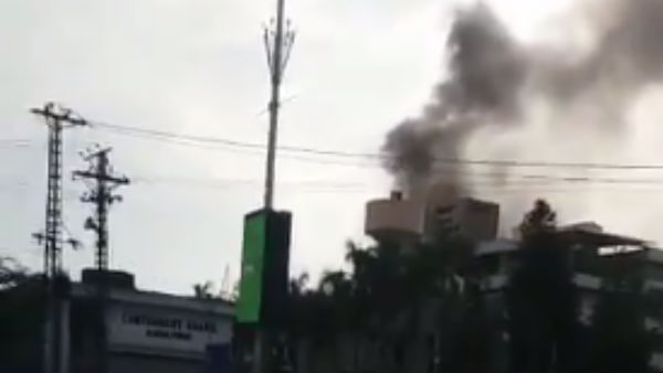 पूरी तरह से ब्लैकआउट