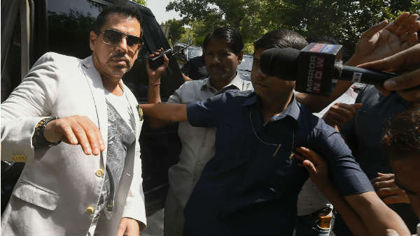 CBI स्पेशल कोर्ट ने रॉबर्ट वाड्रा को दी इलाज के लिए अमेरिका-नीदरलैंड जाने की इजाजत CBI स्पेशल कोर्ट ने रॉबर्ट वाड्रा को दी इलाज के लिए अमेरिका-नीदरलैंड जाने की इजाजत
