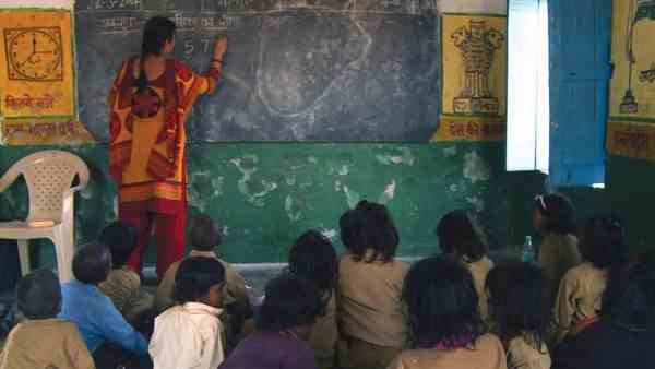 कला व विज्ञान वर्ग दोनों में करें कोर्स