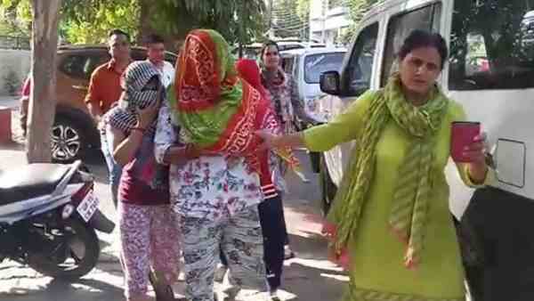 police raided prostitution racket, girl rescued police raided prostitution racket, girl rescued