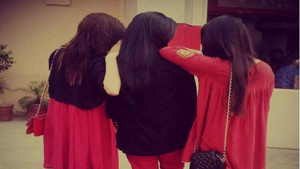 Sikar three Sisters went to mumbai to become heroine Sikar three Sisters went to mumbai to become heroine