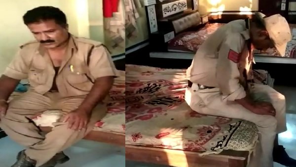 Six Policemen Beaten in Baman Village of Rajagarh Madhya pradesh Six Policemen Beaten in Baman Village of Rajagarh Madhya pradesh