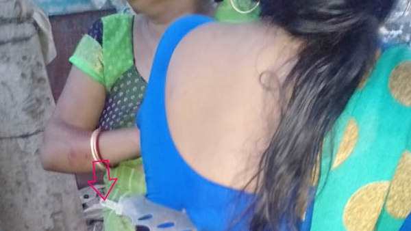 मां को बेटे ने मारे ताबड़तोड़ चाकू, बेटी लेकर आई अस्पताल