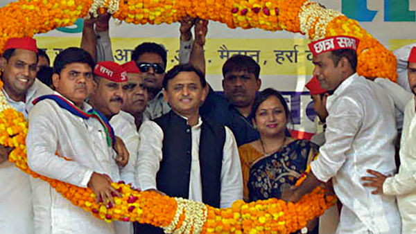 अखिलेश ने कहा-हम लोगों का माइंड नहीं बदल पाए