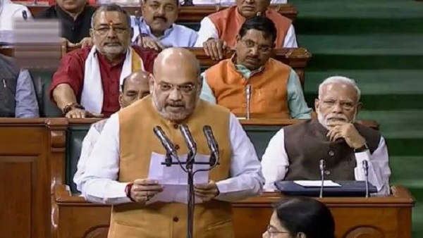 लोकसभा में बोल रहे हैं अमित शाह