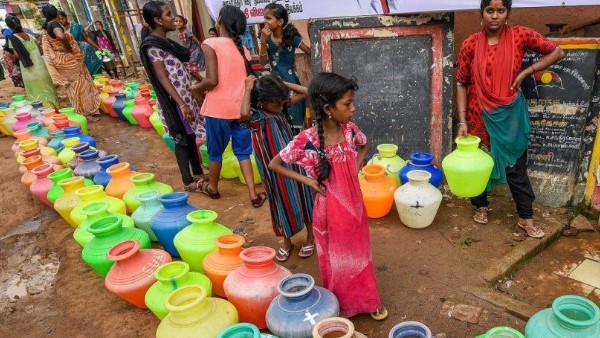 cauvery jal board has pulled up the Karnataka government and ordered it to release water to Tamil Nadu cauvery jal board has pulled up the Karnataka government and ordered it to release water to Tamil Nadu