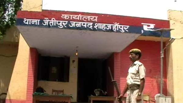 girl kidnapped and physically harassed at shahjahanpur girl kidnapped and physically harassed at shahjahanpur