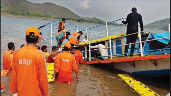 गुजरात में चक्रवात वायु से निपटने के लिए NDRF की 26 टीमें तैनात