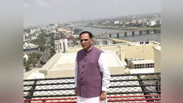 Terror of land-mafia in Gujarat, people complaints in tweets to CM Vijay Rupani Terror of land-mafia in Gujarat, people complaints in tweets to CM Vijay Rupani