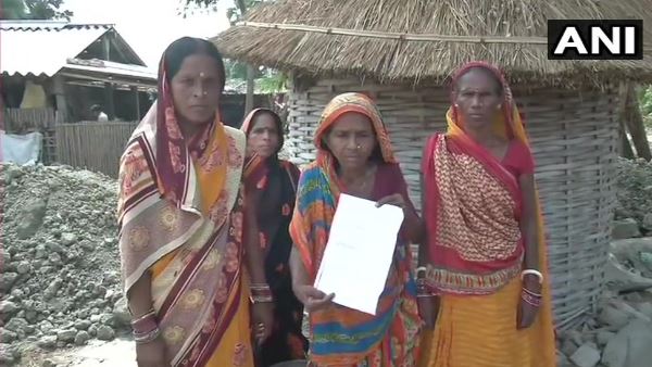 'हमारे ही बच्चे मर रहे, हम ही पर पुलिस कर रही केस'