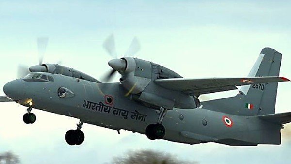 विमान में 13 लोग थे सवार