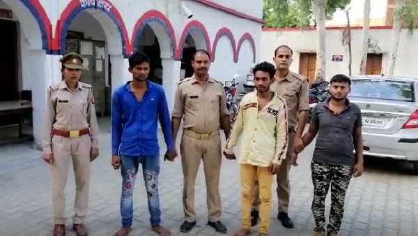 प्रेमी से बार-बार मिलती थी
