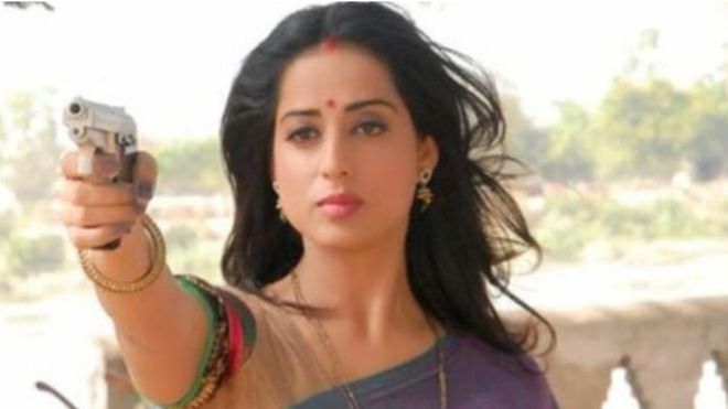 MAHIE GILL INSTAGRAM MAHIE GILL INSTAGRAM